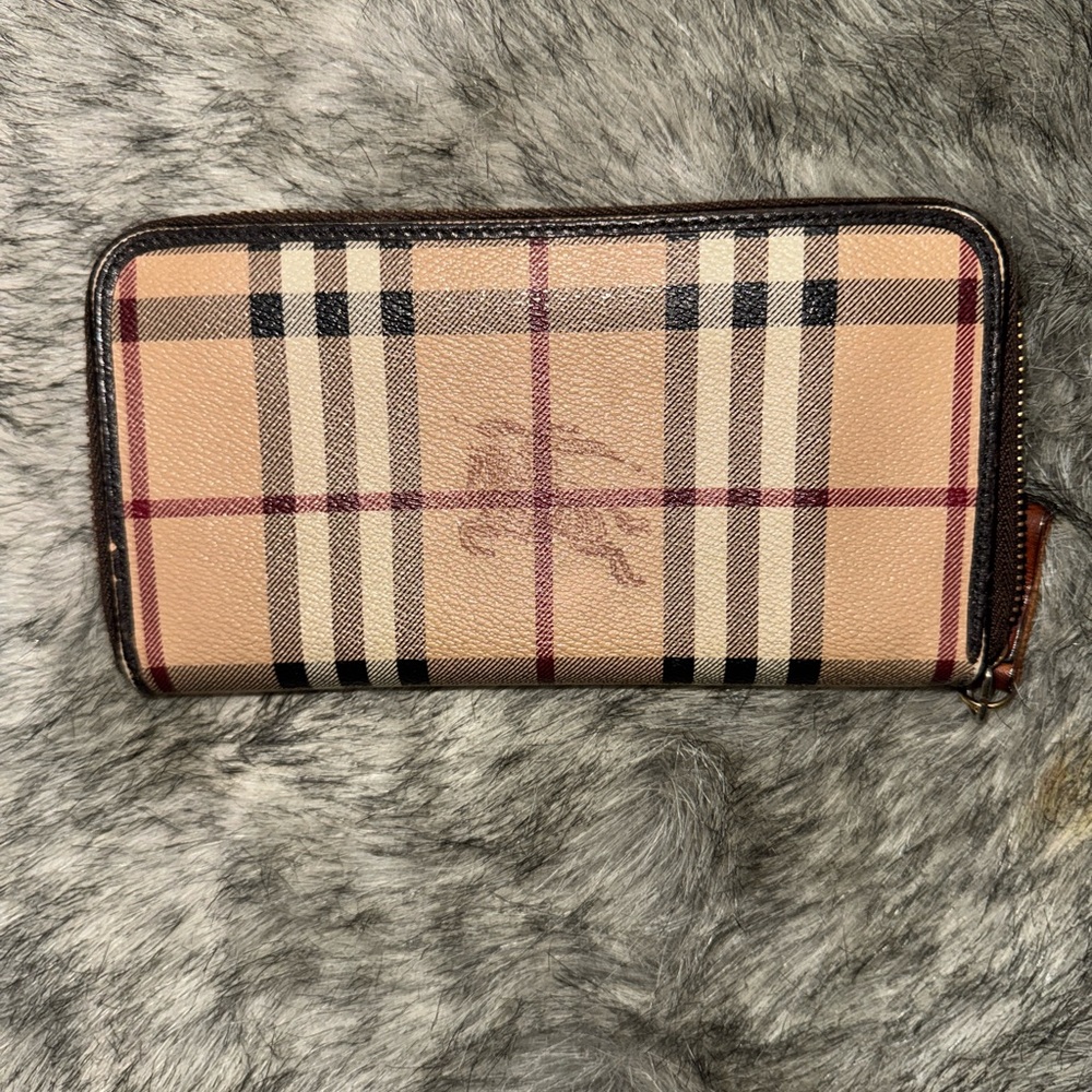 Burberry Classic Check Wallet perfect for anyone looking to elevate their style.
